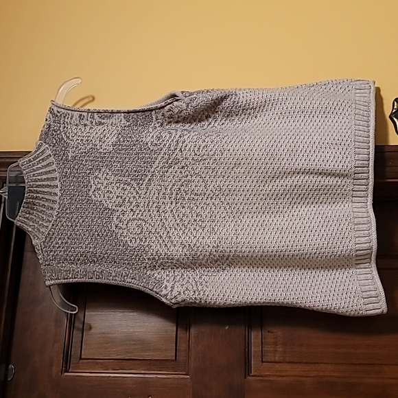 ⭐️Coldwater Creek knit vest sz M womens, washable acrylic/wool, taupe and gray - Picture 2 of 12